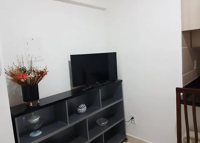 Apartamento Em Otimo Comercio E Proximo A Parque